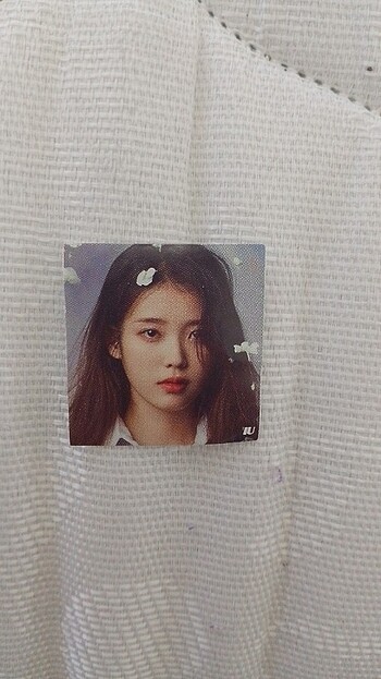 Iu arkası yapışkanlı sticker 