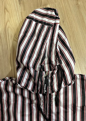 Çizgili Kapüşonlu Erkek Yağmurluk - Görsel 4