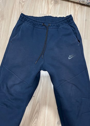 Nike Tech Fleece Eşofman Altı - Görsel 2