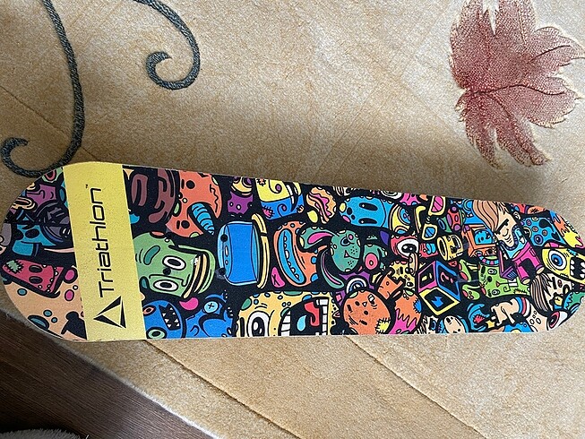 Karikatürlü skateboard(kaykay)