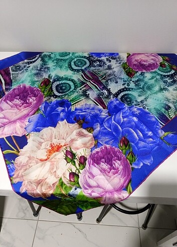 Silk & Cashmere Silk Home 0 ipek eşarp