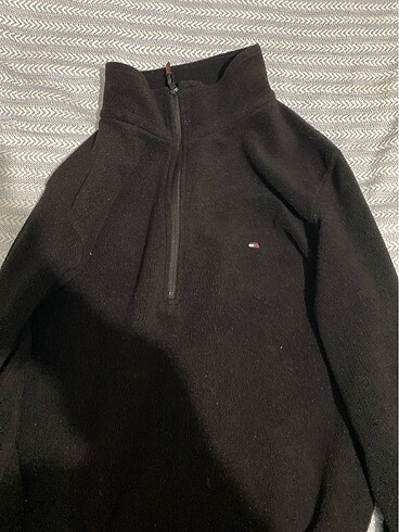 Tommy hılfıger xxl bedendir lakin kesimi dardır m ayarındadır