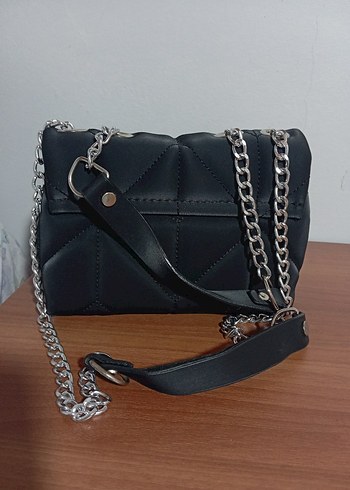 Zincir Detaylı Siyah Kadın Çanta - Görsel 5