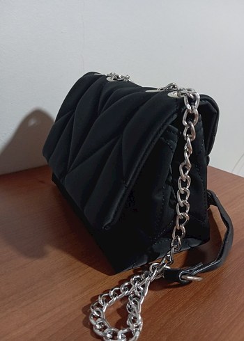 Zincir Detaylı Siyah Kadın Çanta - Görsel 4