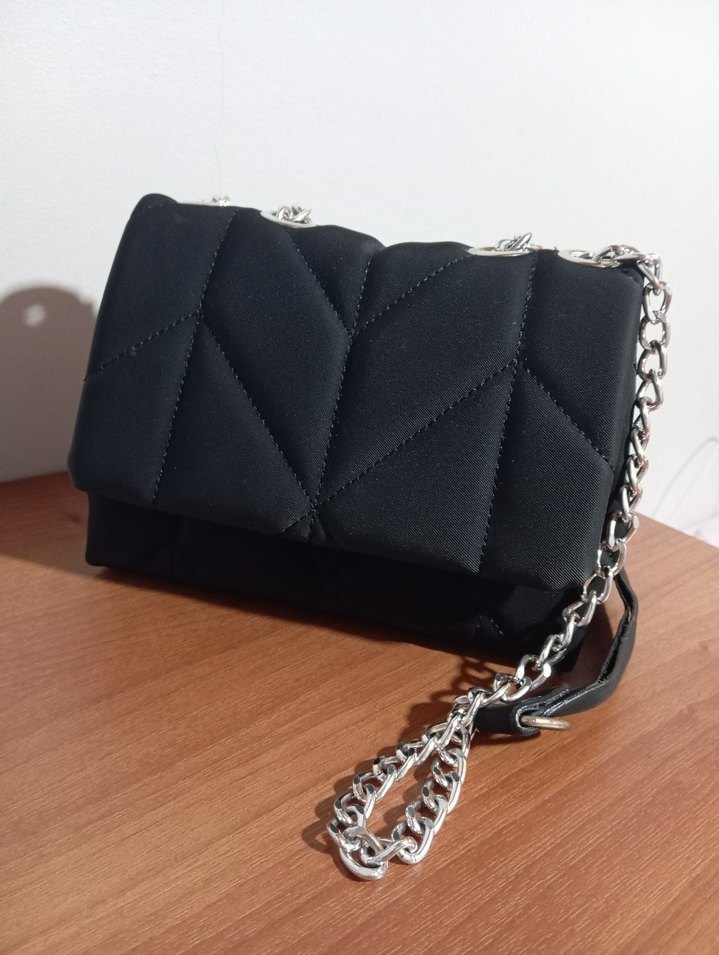 Zincir Detaylı Siyah Kadın Çanta - Görsel 3
