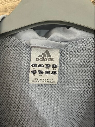 m Beden mavi Renk Vintage Adidas Ceket (Orijinal)