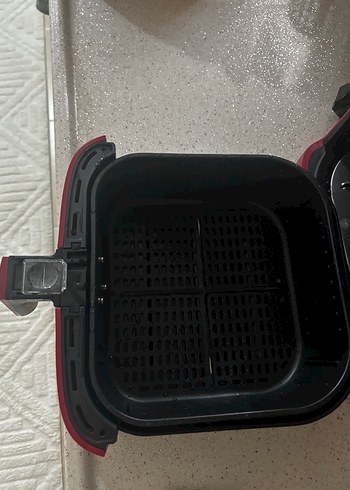 Diğer Cosori Kırmızı Hava Fritözü 205°C 60 Dakika