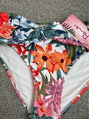 Penti Penti Çiçekli Bikini Altı-38 beden- Yeni&Etiketli