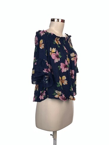Bershka Bershka Bluz %70 İndirimli.