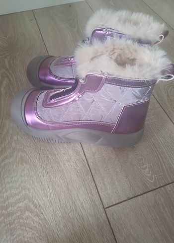 Mor Kürklü Kız Botları - Görsel 4