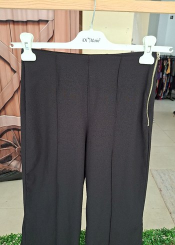 Zara Siyah Yırtmaçlı Rahat Kesim Kumaş Pantolon