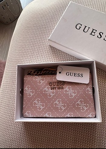 Guess Deri Pembe Baskılı Fermuarlı Kadın Cüzdanı