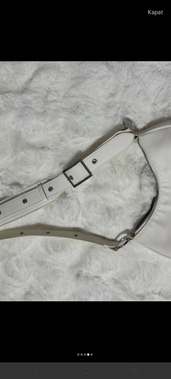 Minimalist Beyaz Deri Tokalı Kadın Çanta - Görsel 4