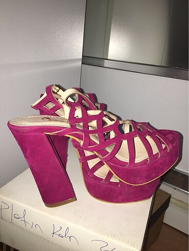 Topuklu ayakkabı - Görsel 2