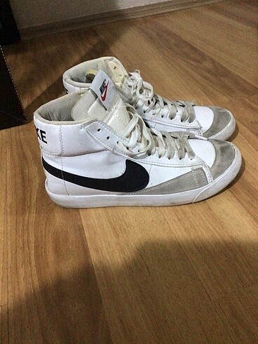 39 Beden beyaz Renk Nike ayakkabı