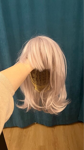 Diğer Chiaki Nanami peruğu Kemik rengi gri peruk