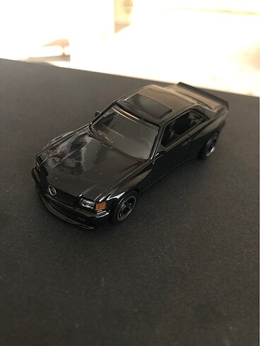 Hot wheels Mercedes Benz 560-SEC