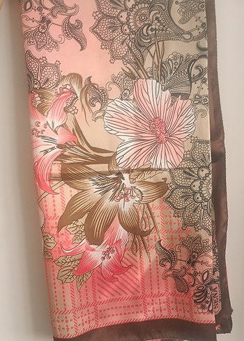Pembe Gri Çiçek Desenli Kadın İpek Eşarp