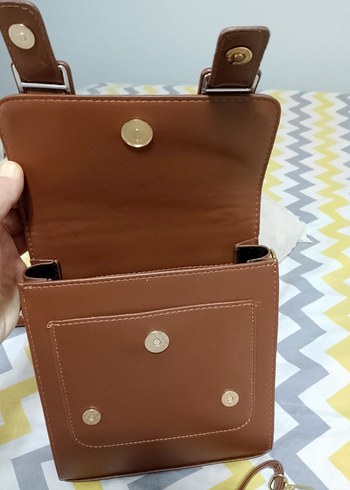 Kahverengi Deri Tokalı Kadın Çanta - Görsel 3