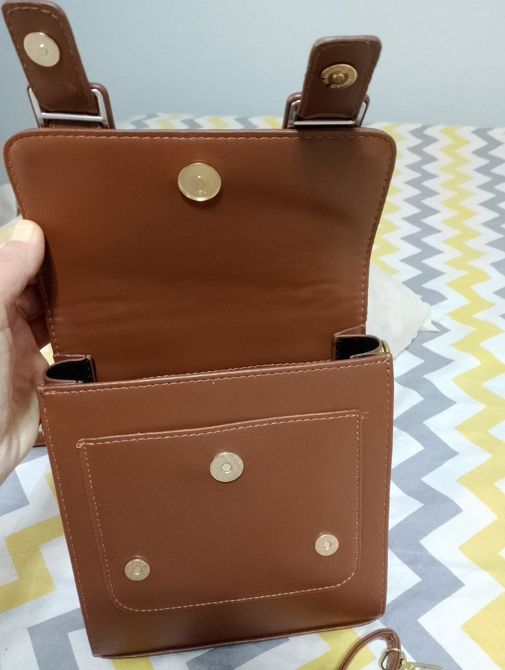 Kahverengi Deri Tokalı Kadın Çanta - Görsel 3