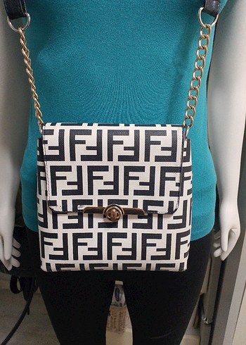 Beyaz Zincir Detaylı Desenli Kadın Çanta - Görsel 2