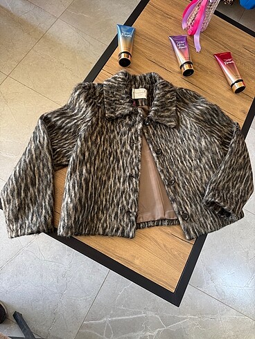 Leopar detaylı ceket
