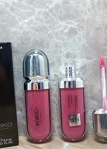  Beden Kiko gloss