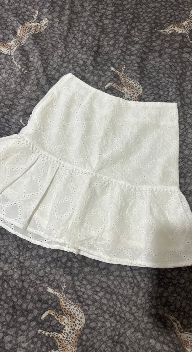 Fırfırlı Beyaz Mini Etek - Görsel 2