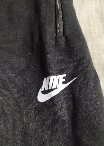 Nike Siyah Rahat Kesim Erkek Şort - Görsel 3