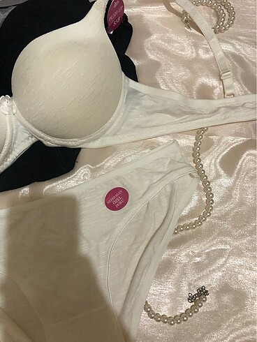 Diğer Push-up Dolgulu Sütyen Takım
