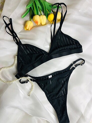 Üçgen Sütyen Bikini Takım