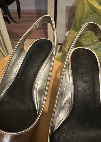 37 Beden Klasik Zarafet Gümüş Topuklu Kadın Ayakkabı bershka