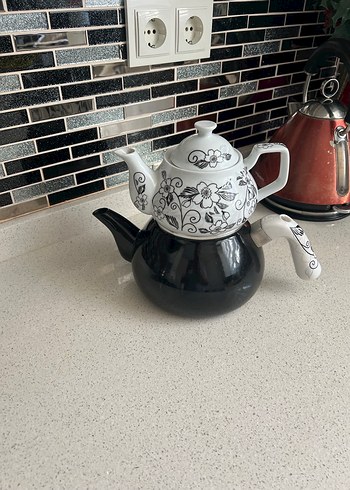 Diğer Beyaz ve gri desenli çaydanlık seti