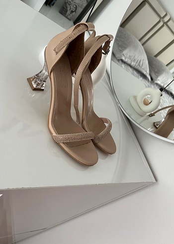 Bej Yılan Desenli Stiletto Topuklu Kadın Ayakkabı