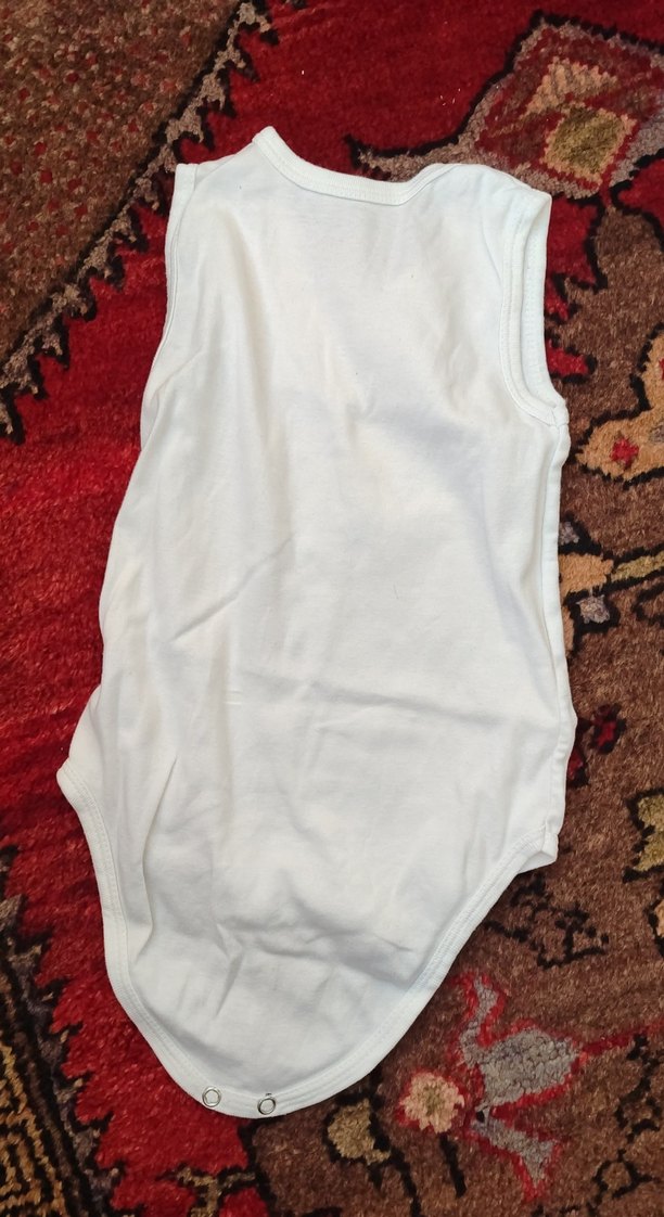 Beyaz Erkek Bebek Kolsuz Body - Görsel 2