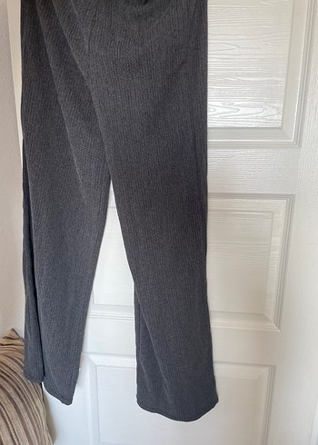 Bershka Gri Keten Kadın Pileli Rahat Kesim Pantolon