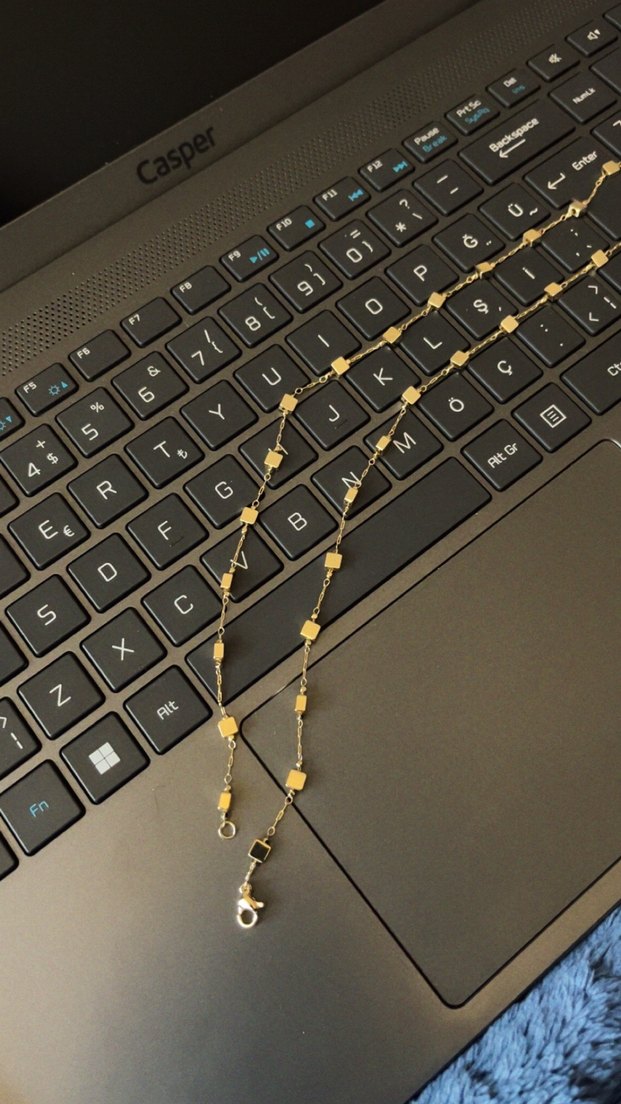 Gold Renkli Kareli Zincir Kolye - Görsel 3