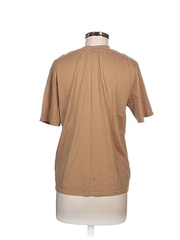 m Beden ipekyol T-shirt %70 İndirimli.