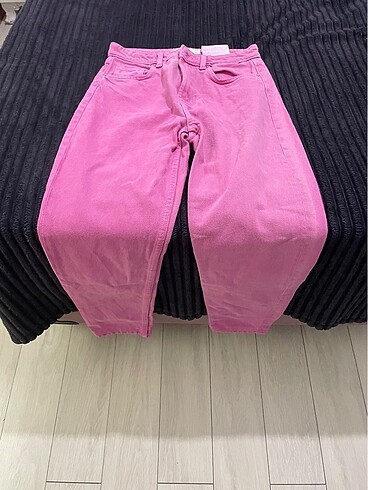 Bershka pembe pantolon
