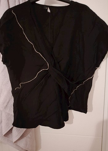 Siyah V Yaka Drapeli Kadın Bluz - Görsel 4
