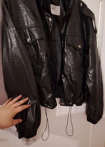 Kadın Siyah Deri Kemerli Ceket - Görsel 3