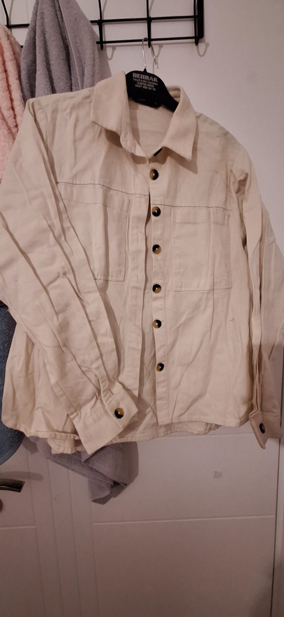 Bej Düğmeli Uzun Kollu  Kadın Gömlek ceket - Görsel 5