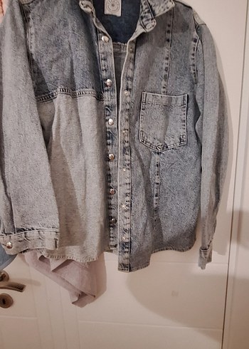 köyü ve açık kot desenli önden cepli düğmeli kot ceket - Görsel 5