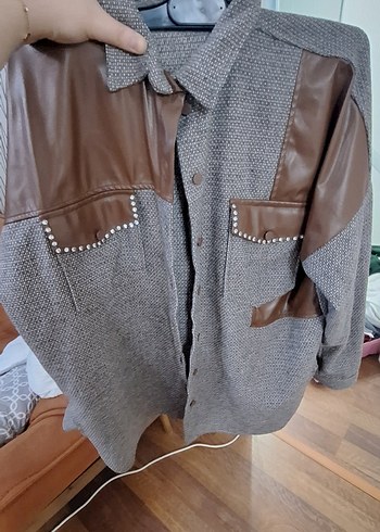 Düğmeli Deri Detaylı Kadın Ceket - Görsel 3