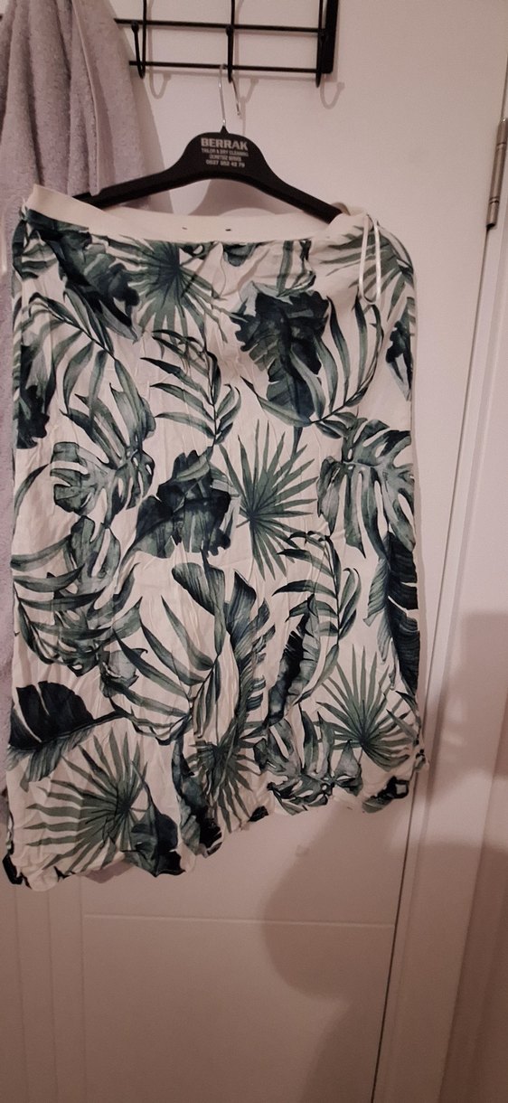 Bohem Desenli yeşil etek plaj içinde normalda tercih edebilir - Görsel 3