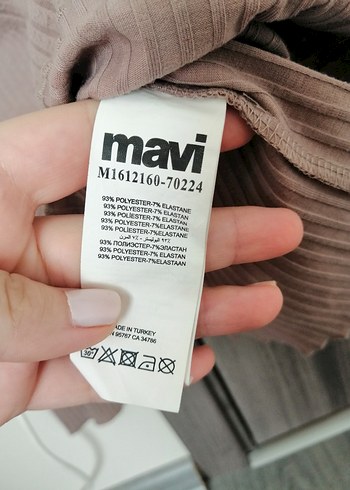 V Yaka Uçları Pliseli Bej Kadın Bluz - Görsel 4