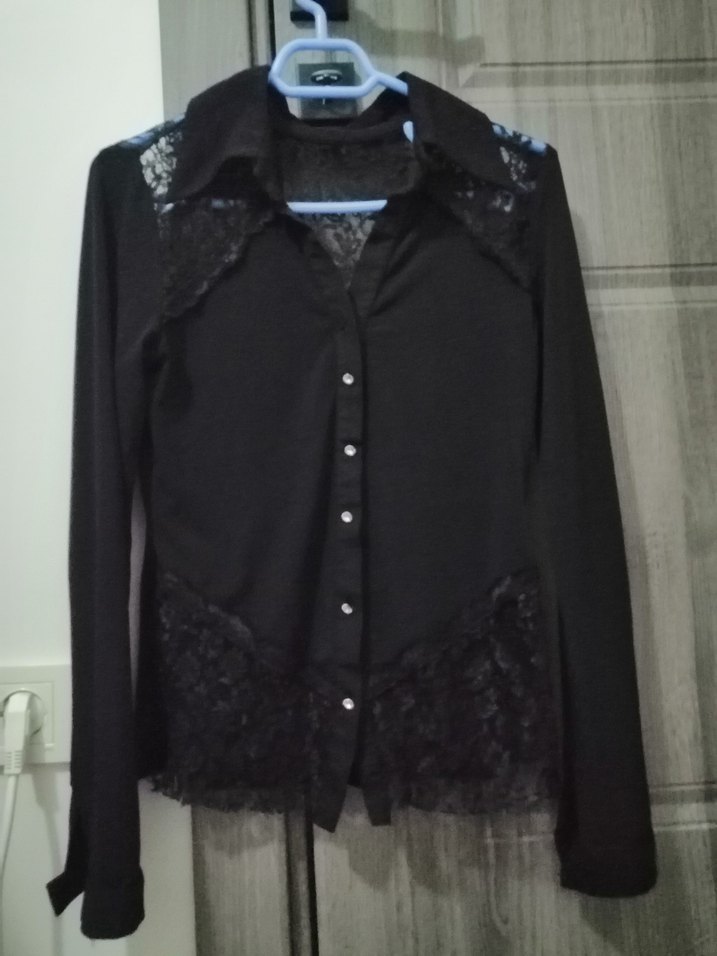 Dantel Detaylı Siyah Gotik Kadın Gömlek - Görsel 3