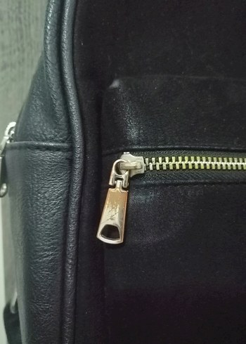 Siyah Deri Fermuarlı Kadın Sırt Çantası - Görsel 4