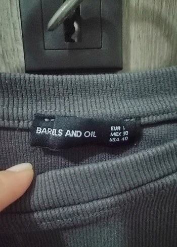 Kısa Kollu Crop Tişört - Görsel 2