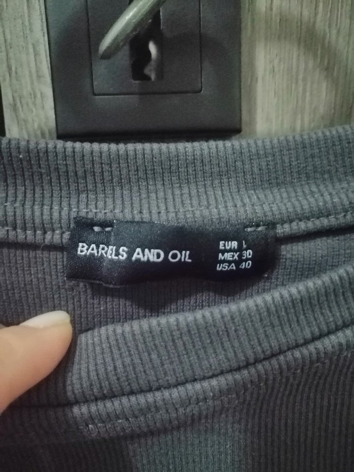 Kısa Kollu Crop Tişört - Görsel 2